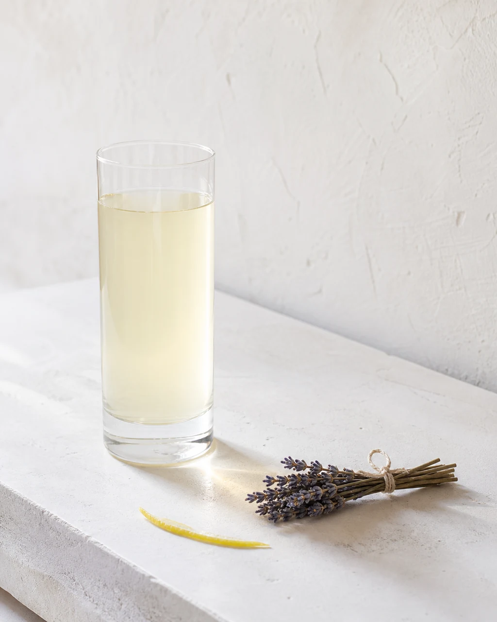Lemon & lavender kombucha ready to serve